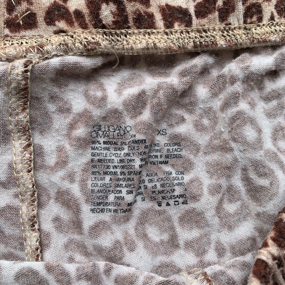 Cute Leopard Print PJ’s ✨ - Picture 5 of 5